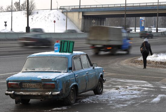 Unsanctioned sale of antifreeze solution in Moscow