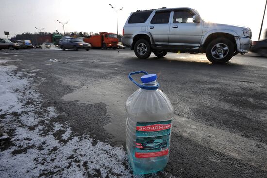 Unsanctioned sale of antifreeze solution in Moscow