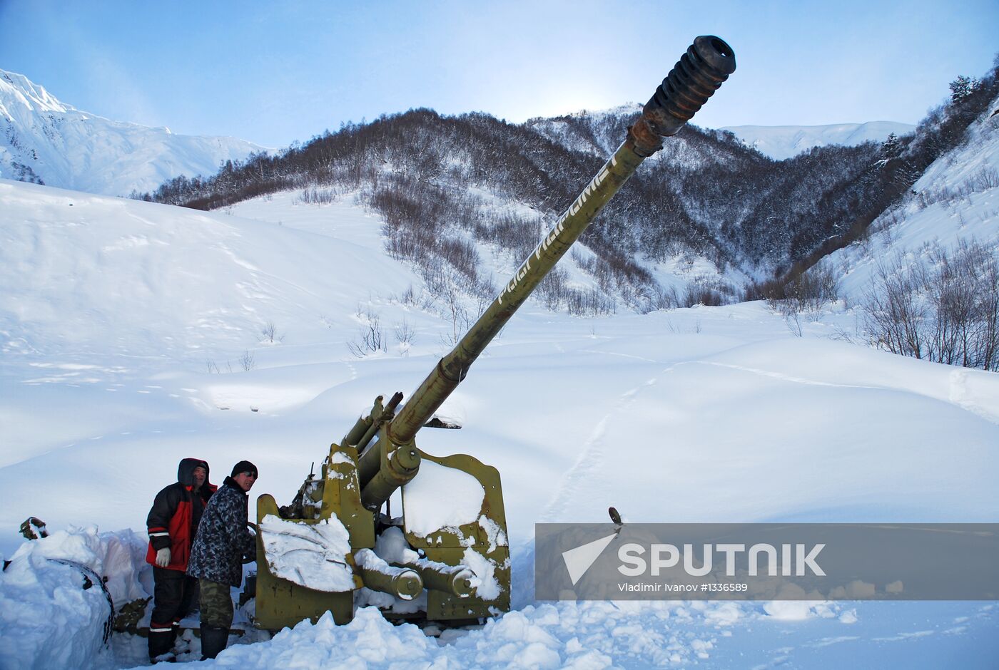 Shelling of avalanches on Transcaucasian highway