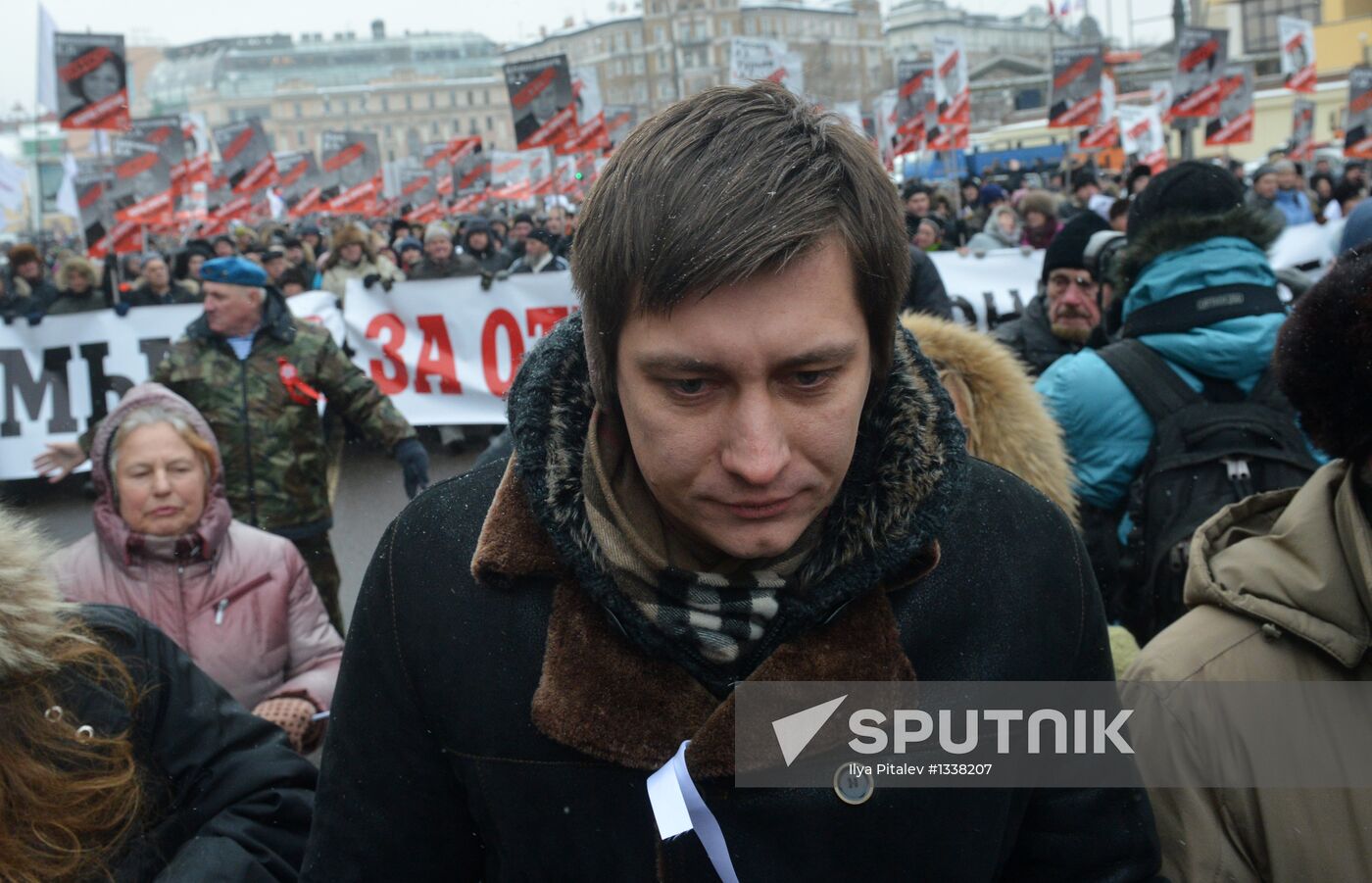 Opposition rallies in Moscow against anti-Magnitsky law