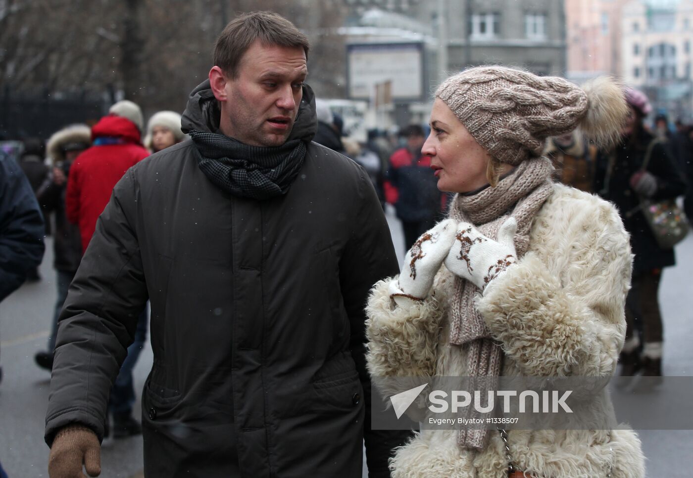 Opposition rallies in Moscow against anti-Magnitsky law