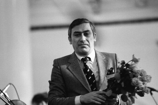 Singer Vakhtang Kikabidze