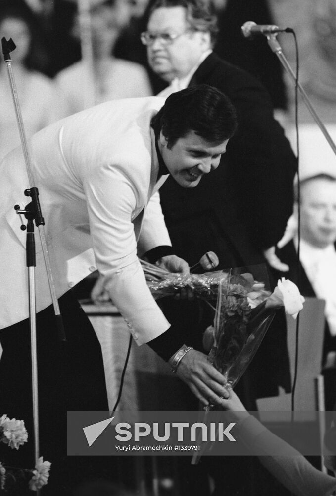 Singer Lev Leshchenko
