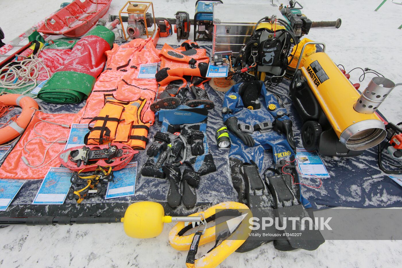 Emergencies ministry classes on safety during Epiphany bathing