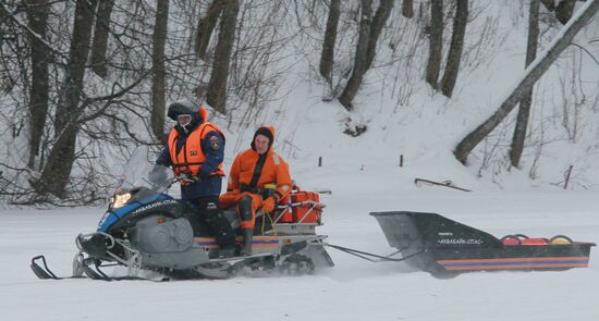 Emergencies ministry classes on safety during Epiphany bathing