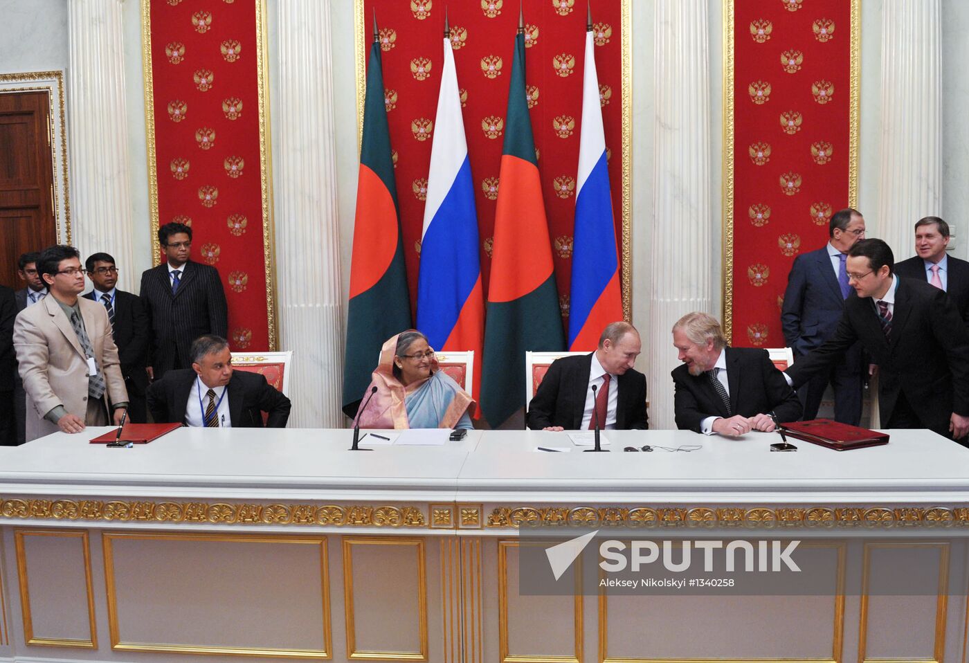 Vladimir Putin meets with Sheikh Hasina in Kremlin