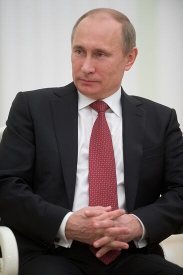 Vladimir Putin meets with Sheikh Hasina in Kremlin
