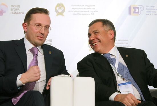 Gaidar Forum 2013. Day Two.