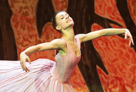 Dress rehearsal of ballet Beauty & the Beast