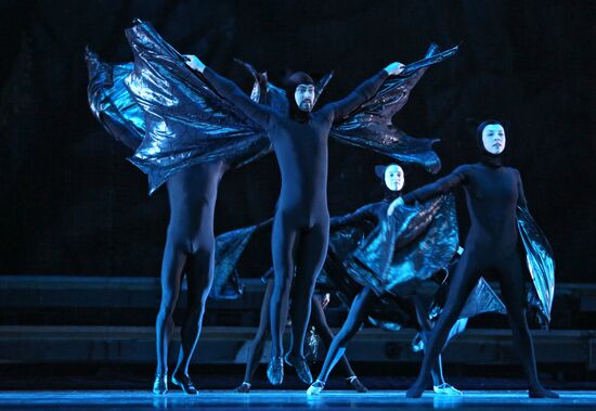 Dress rehearsal of ballet Beauty & the Beast