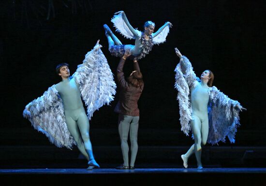 Dress rehearsal of ballet Beauty & the Beast