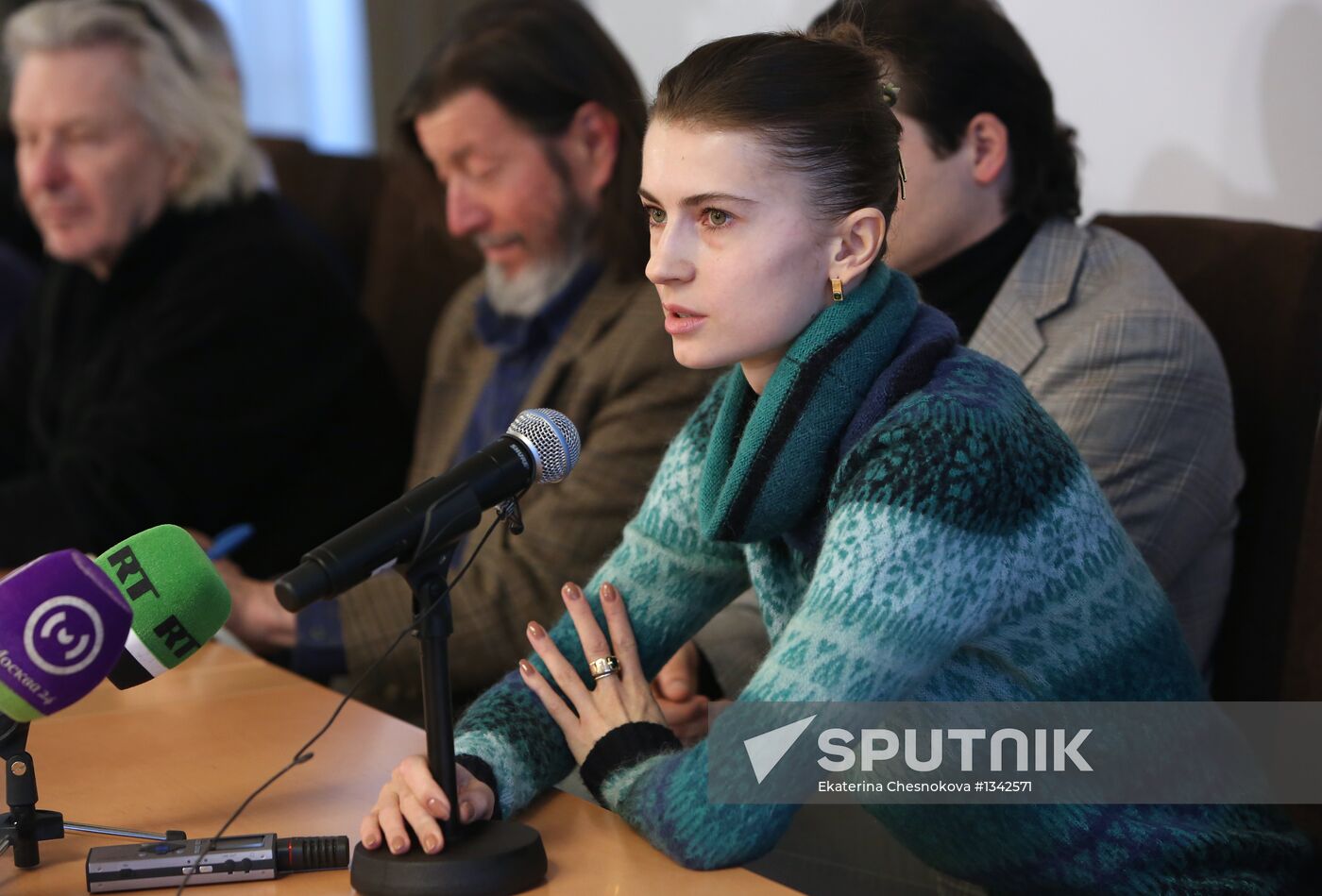 Dress rehearsal for "Beauty and the Beast" in GCD