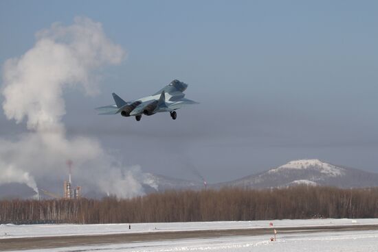 Т-50-4 fifth generation jet fighter's flight