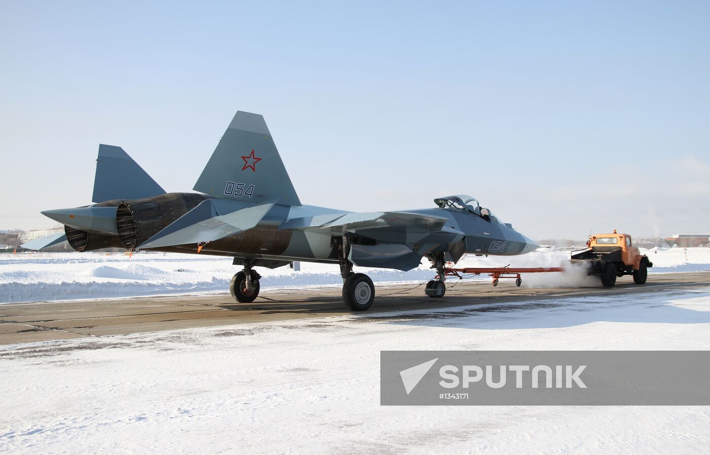 Т-50-4 fifth generation jet fighter's flight