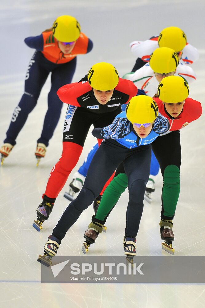 European Short Track Speed Skating Championships. Day One