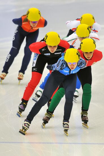 European Short Track Speed Skating Championships. Day One