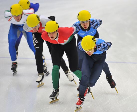 European Short Track Speed Skating Championships. Day One