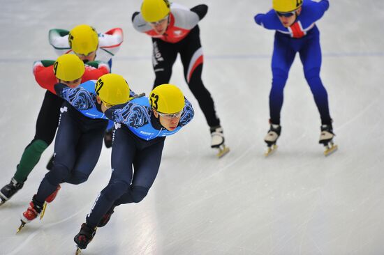 European Short Track Speed Skating Championships. Day One