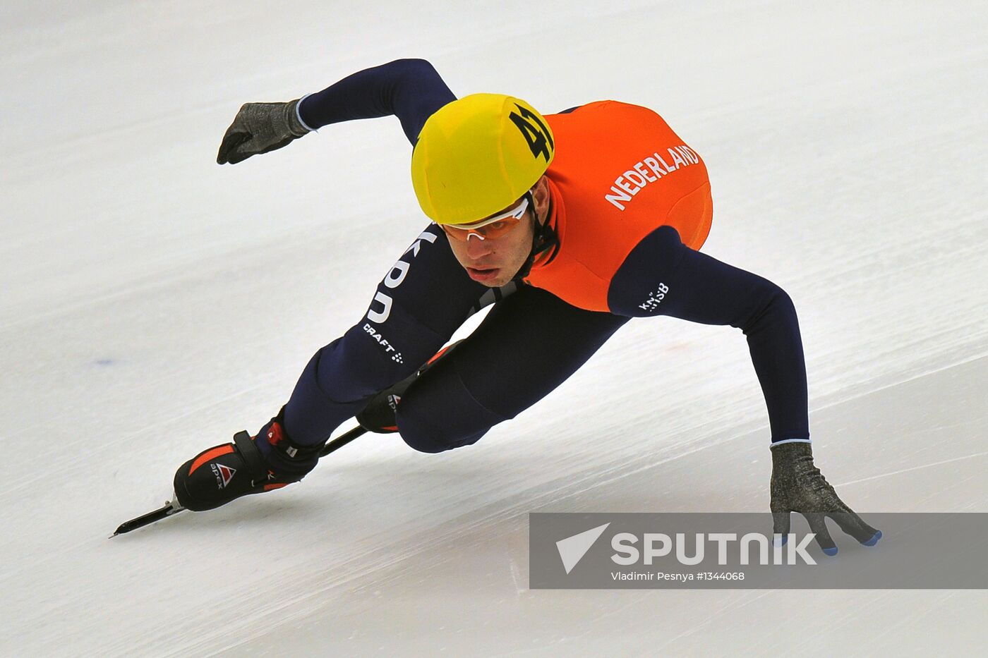 European Short Track Speed Skating Championships. Day One