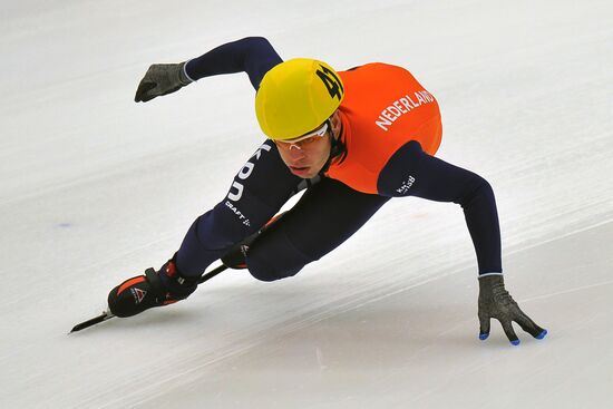 European Short Track Speed Skating Championships. Day One