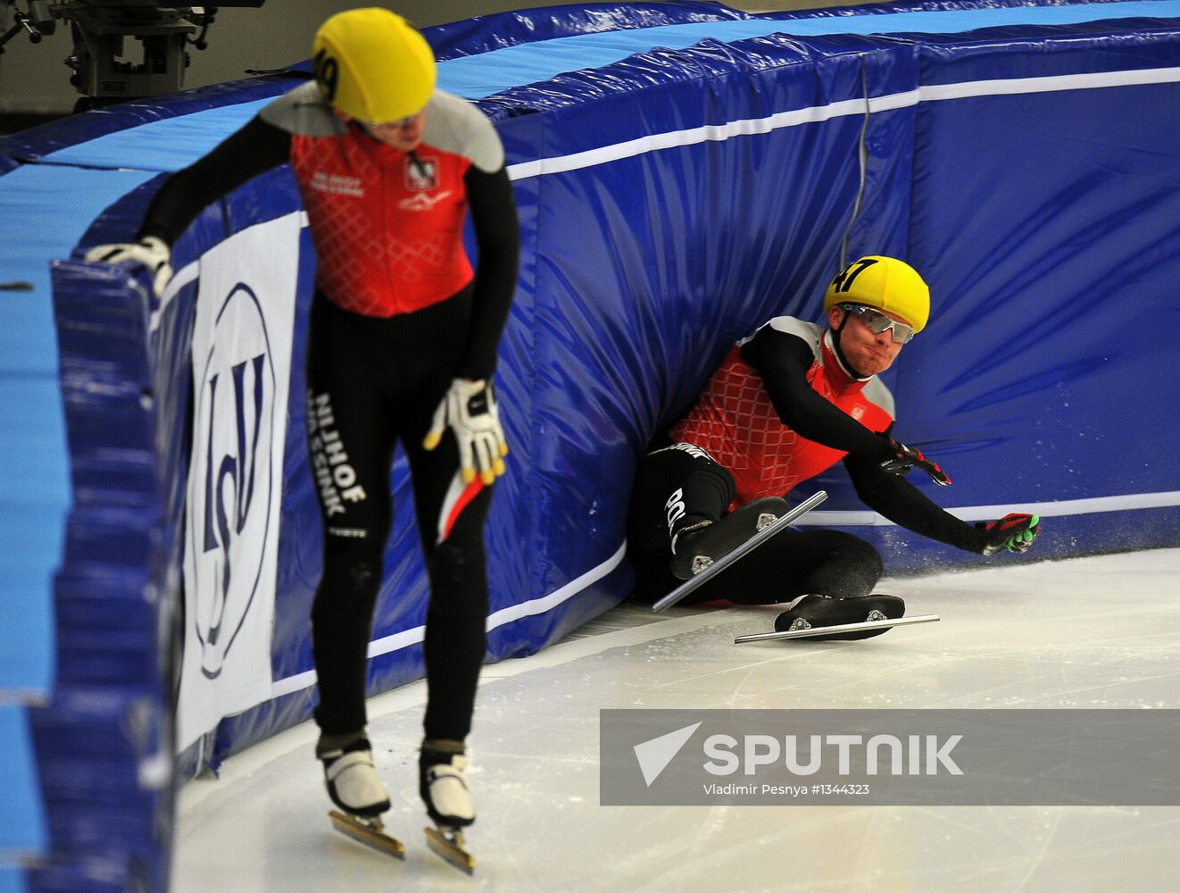 European Short Track Speed Skating Championships. Day One