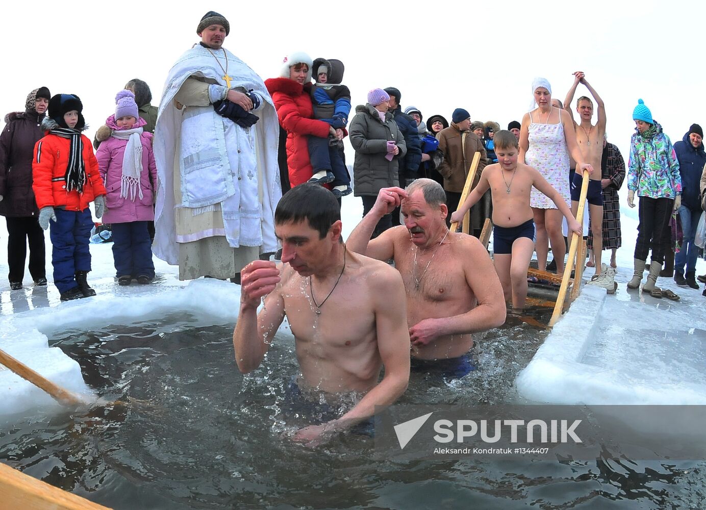 Epiphany bathing