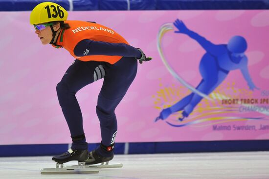 European Short Track Speed Skating Championships: Day Two