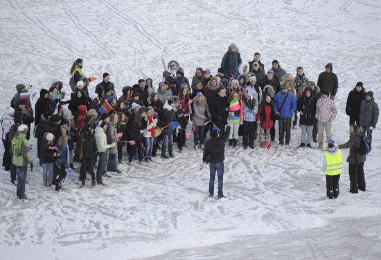 Flash mob to honor the signing of Kirkenes Declaration