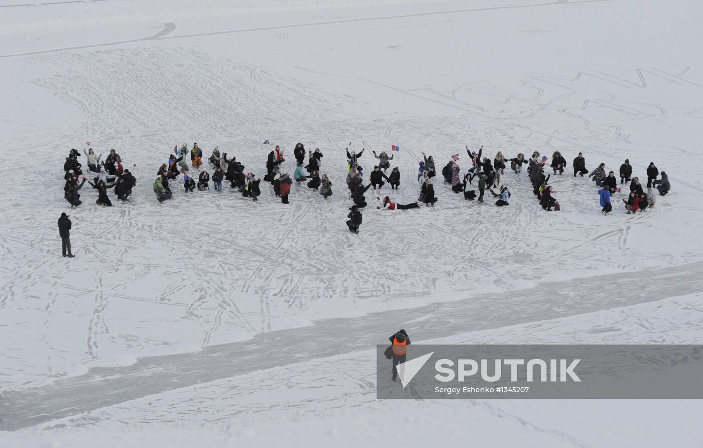 Flash mob to honor the signing of Kirkenes Declaration