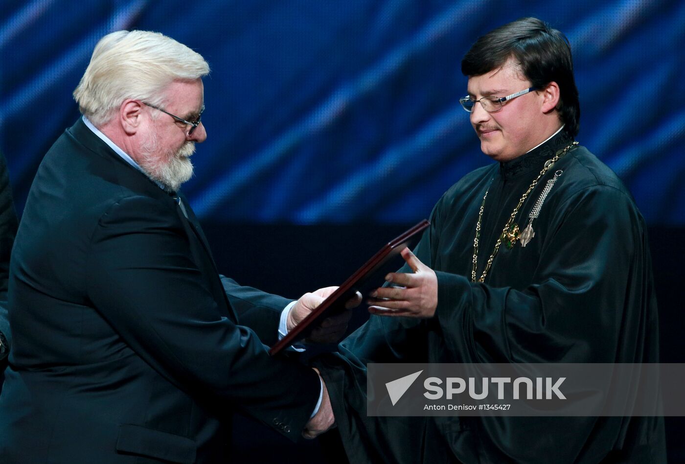 "One's Own Way" awards ceremony