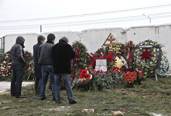 Grandpa (Ded) Khasan buried in Khovanskoye cemetery in Moscow