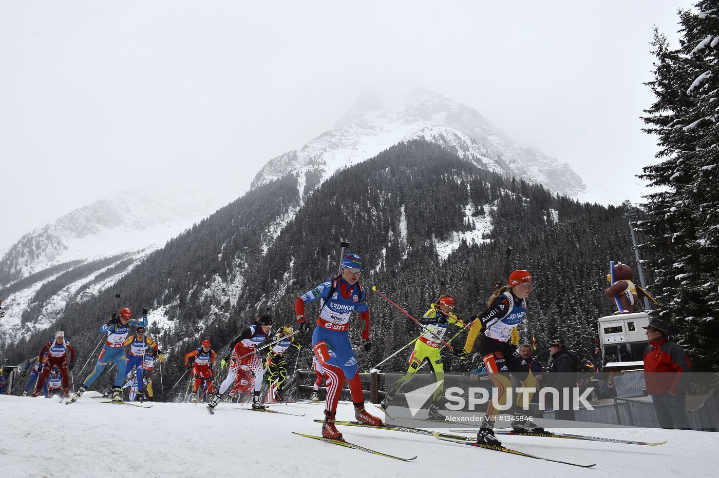 Biathlon 6th stage of World Cup. Women's Relay