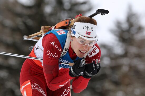 Biathlon 6th stage of World Cup. Women's Relay