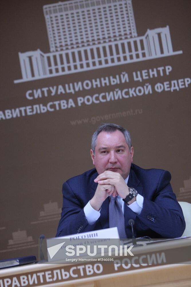 D.Rogozin holds MIC meeting on results of 2012 defense order
