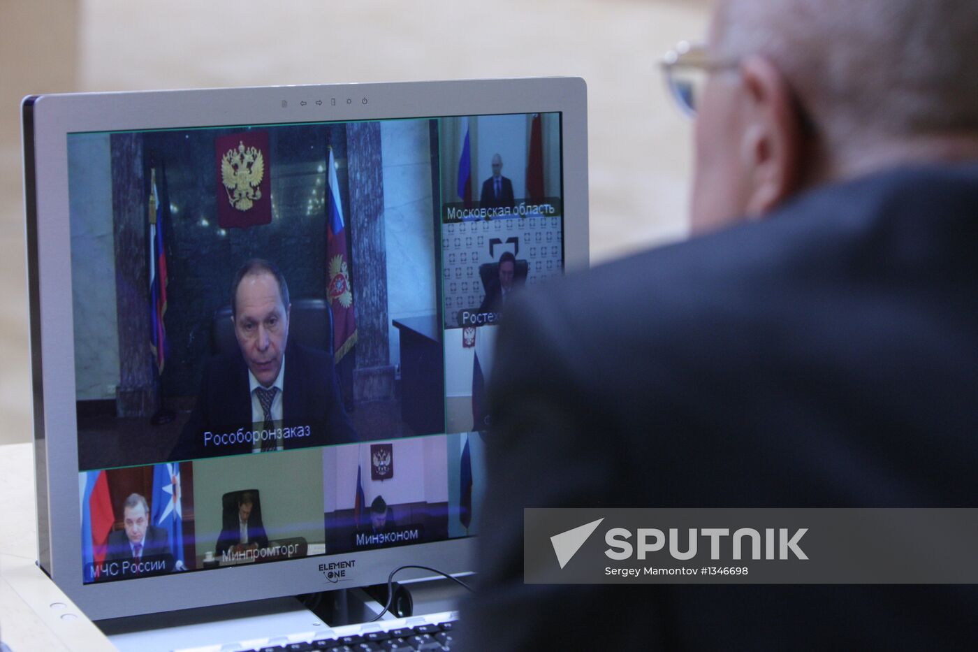 D.Rogozin holds MIC meeting on results of 2012 defense order