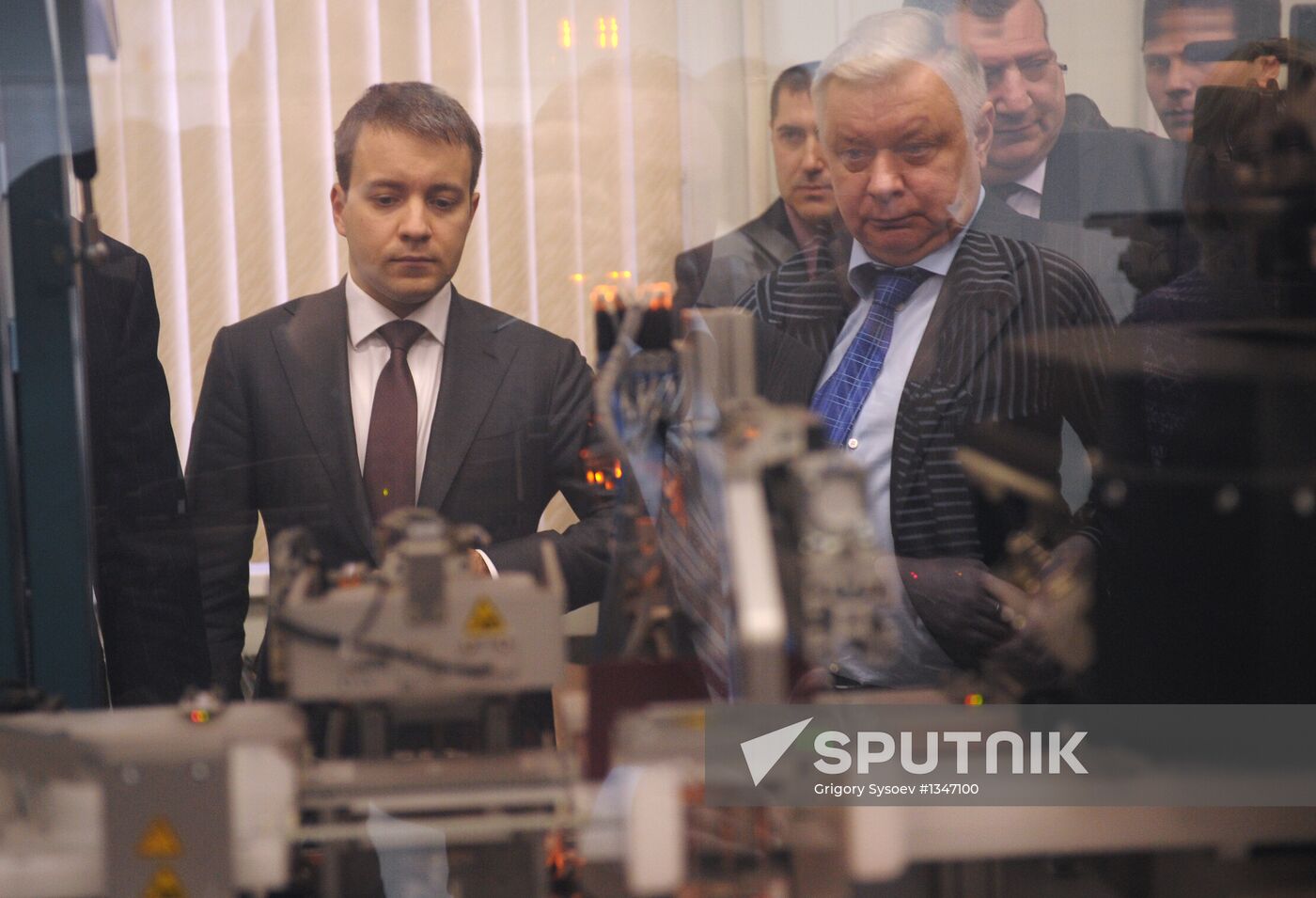 News conference on launch of biometric passports for Russians