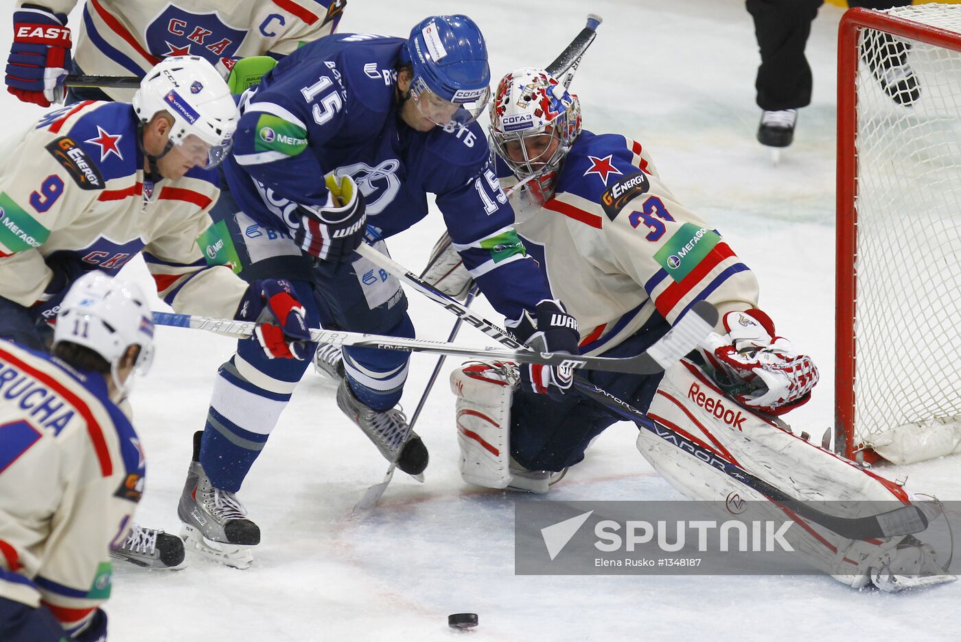 Kontinental Hockey League. Dynamo Moscow vs. SKA