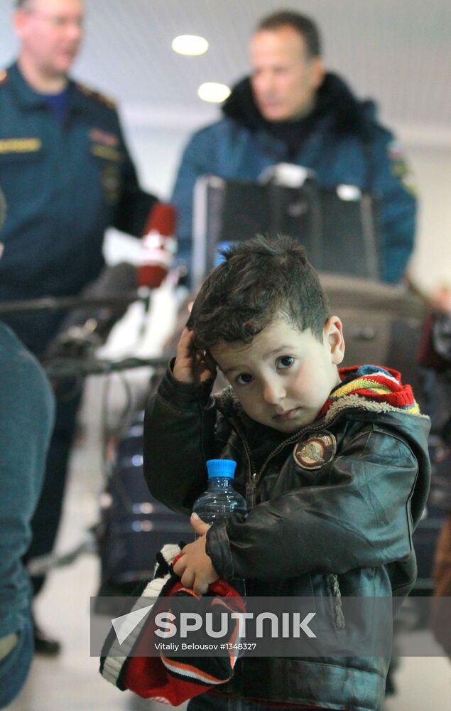 EMERCOM flights bring Russians home from Syria