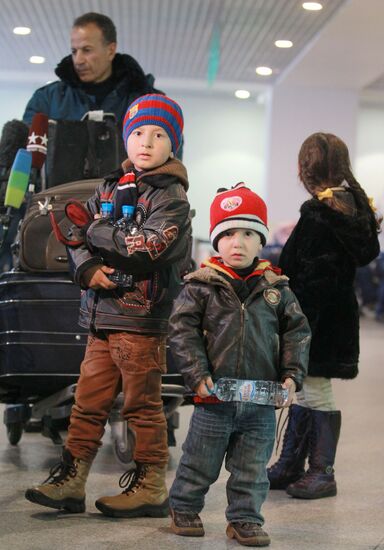 EMERCOM flights bring Russians home from Syria