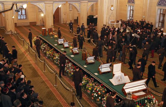 Prophet Muhammad relics arrive in Grozny