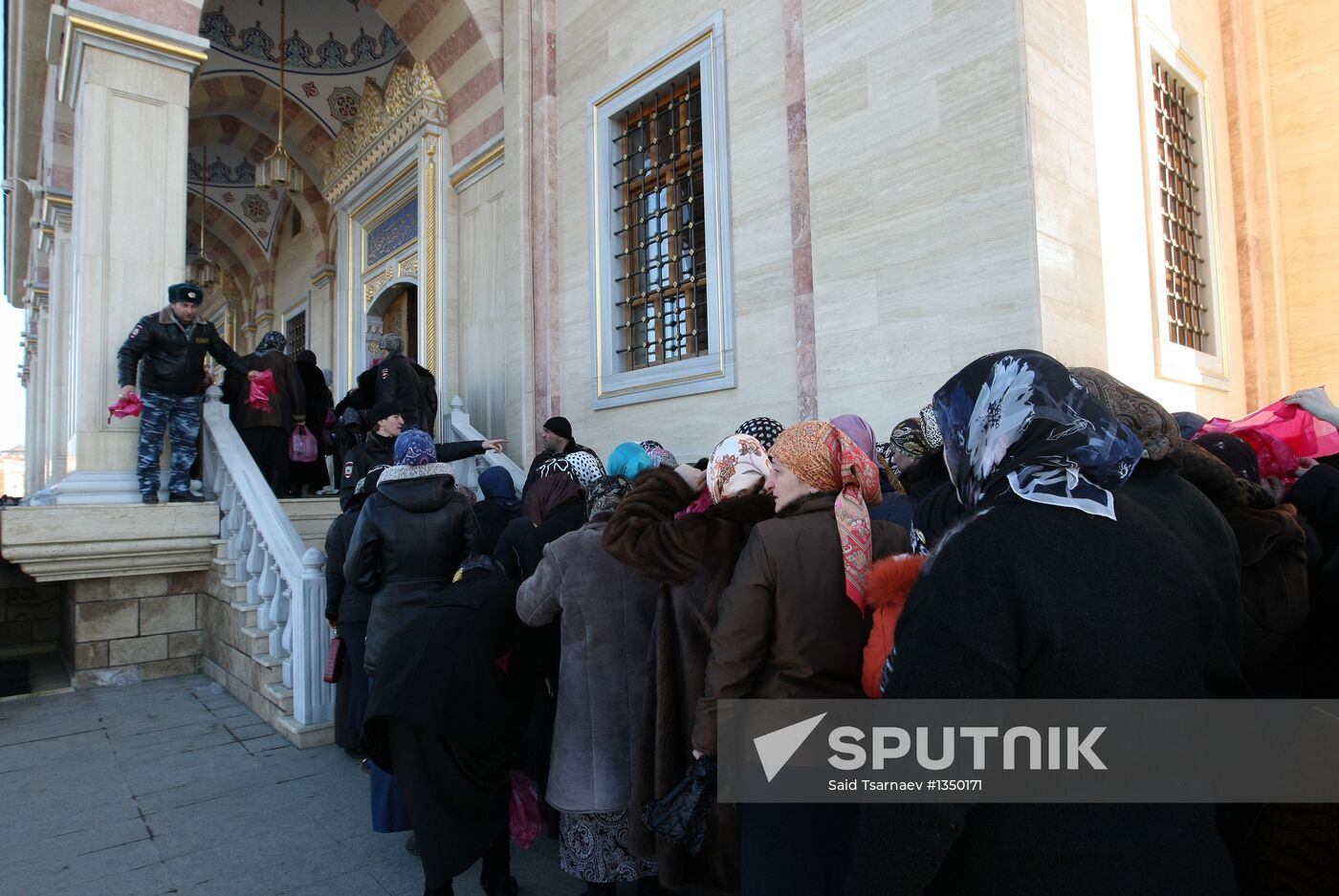 Prophet Muhammad relics arrive in Grozny