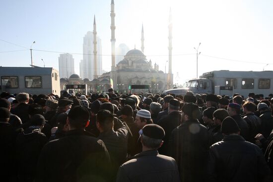 Prophet Muhammad relics arrive in Grozny
