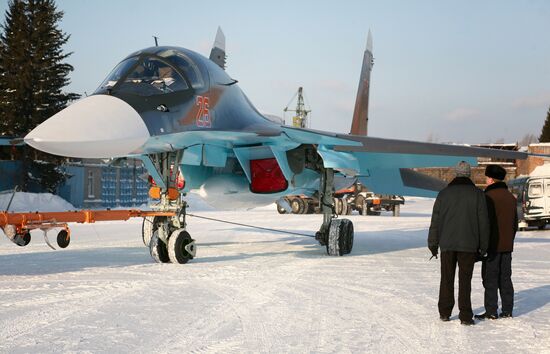 Preparation of Su-34 planes for delivery to the Defense Ministry