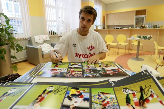 Football. Medical examinations of Spartak football club players
