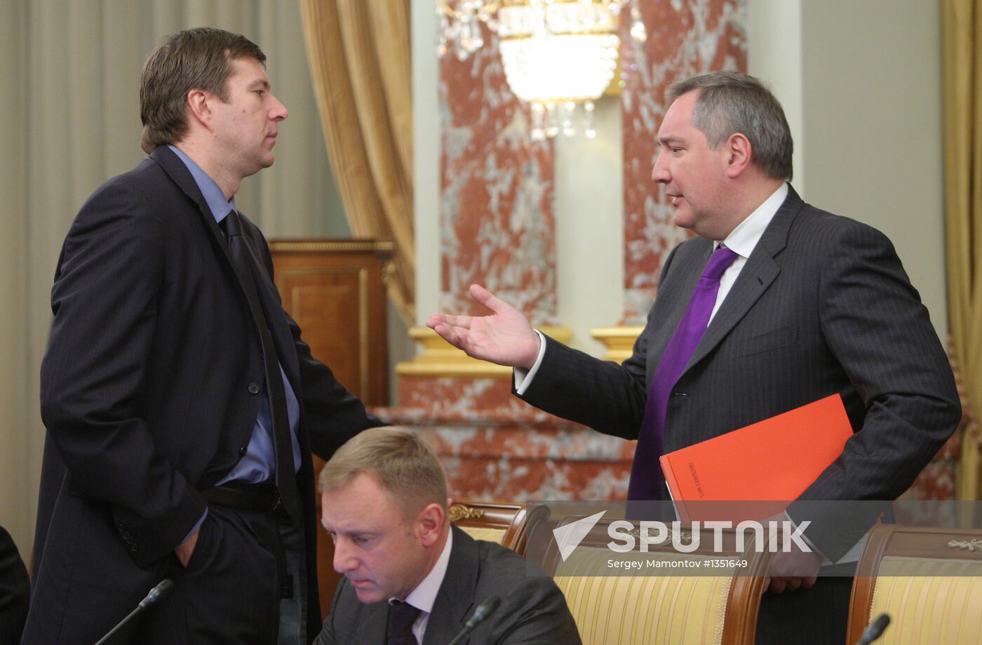 Government meeting on January 25, 2013