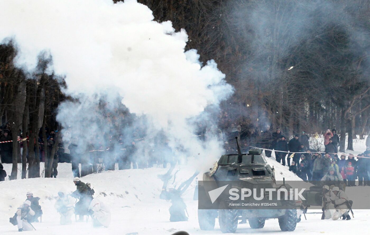 Re-enacting of battle for Leningrad