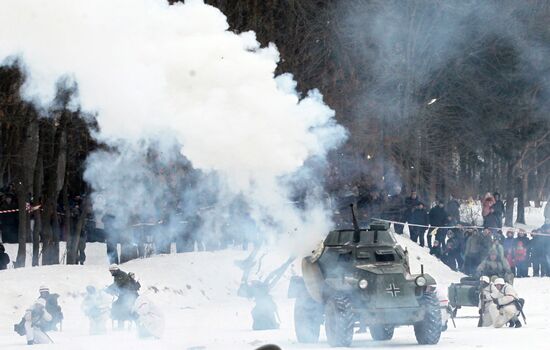 Re-enacting of battle for Leningrad