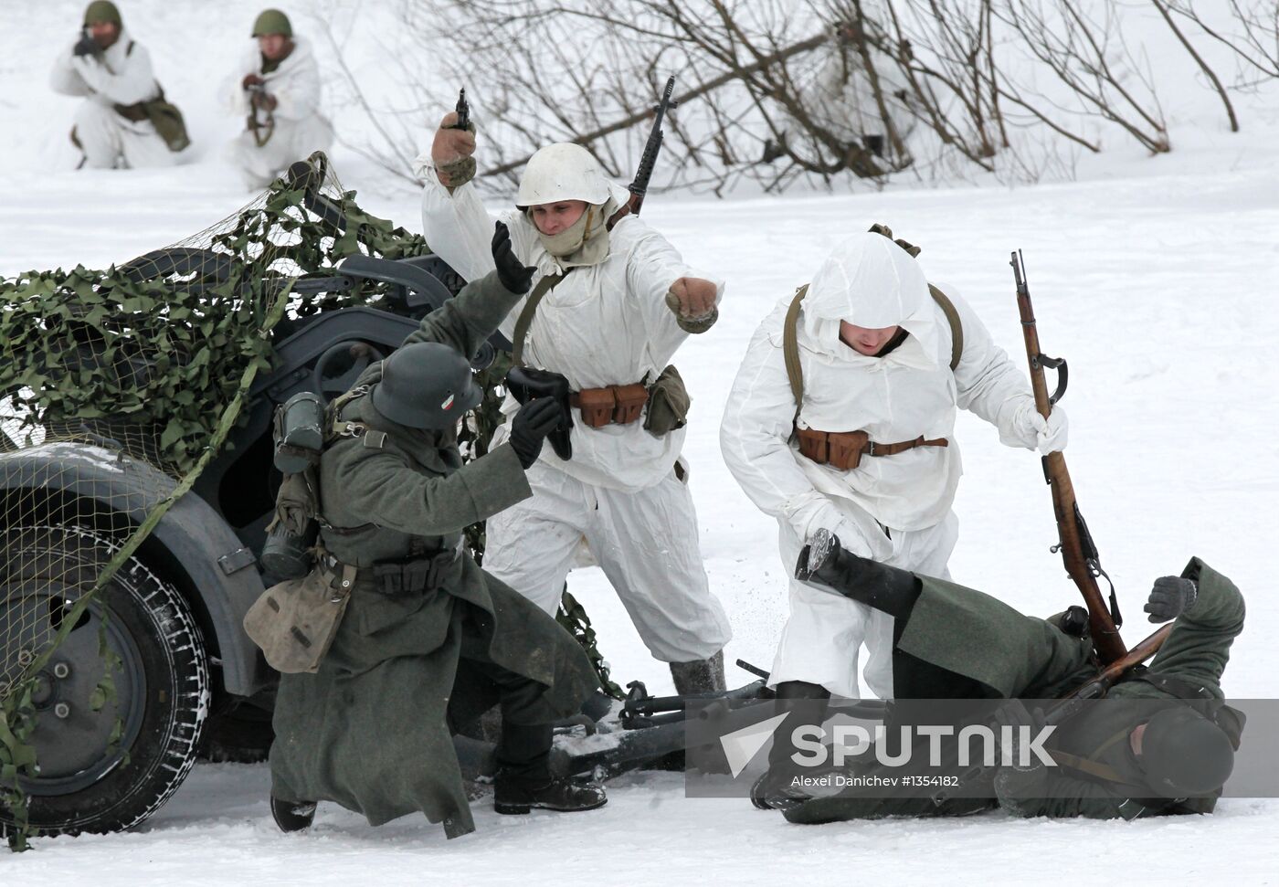 Re-enacting of battle for Leningrad