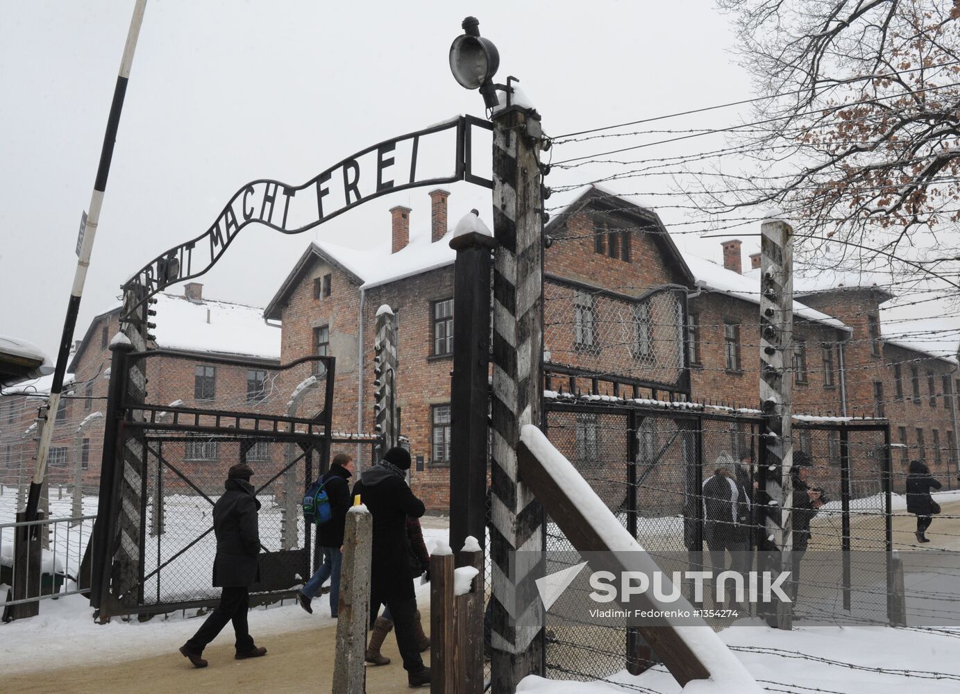 Opening of new Russian exhibition at Auschwitz museum