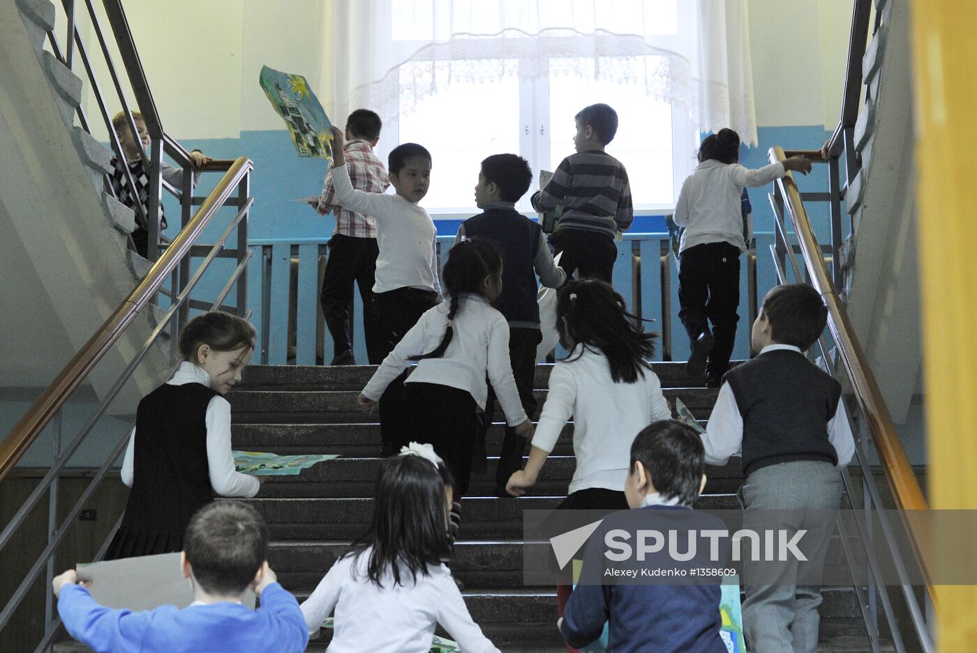Migrants' children get education in Moscow